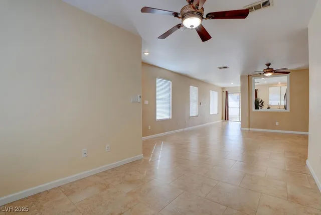 $340,000 | 7925 North Willow Pines Place, Las Vegas, NV 89143