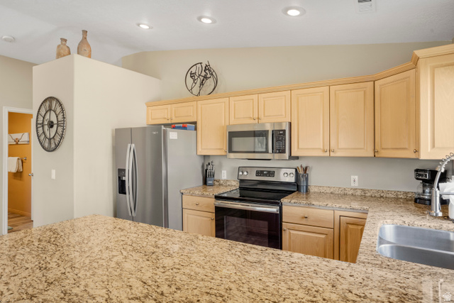 1845 Canyon View, Unit 609 St. George, UT 84770 - Photo 7 of 35