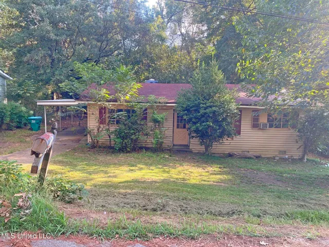 $8,500 | 3715 19th Court, Meridian, MS 39307