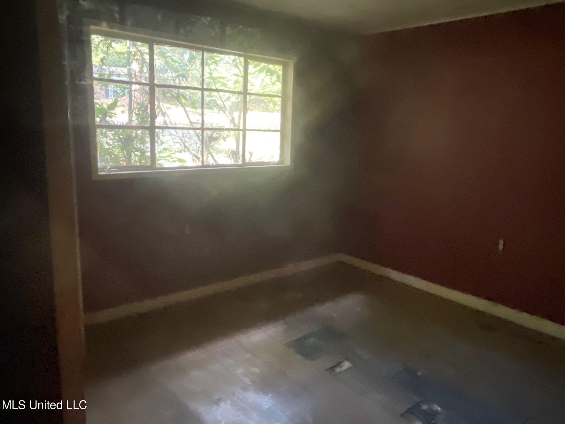 3715 19th Court Meridian, MS 39307 - Photo 15 of 21 236-Oct 07 2025 04_41pm-aFRY