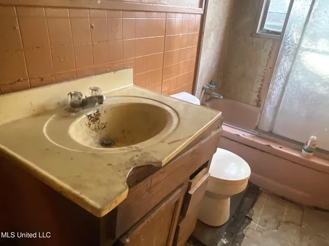 $8,500 | 3715 19th Court, Meridian, MS 39307