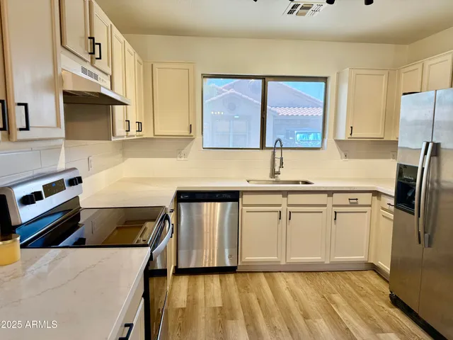 $1,995 | 2358 East Peach Tree Drive, Chandler, AZ 85249