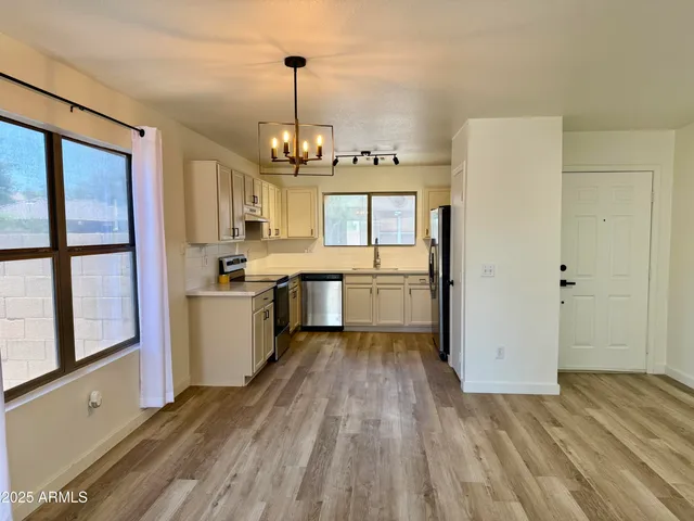 $1,995 | 2358 East Peach Tree Drive, Chandler, AZ 85249