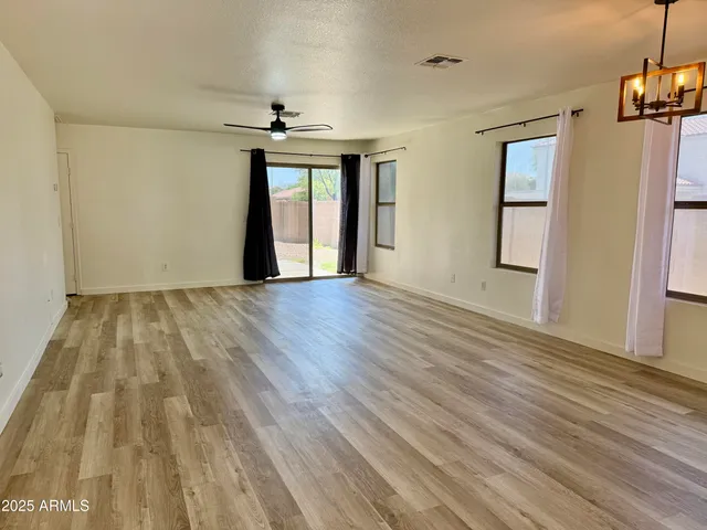 $1,995 | 2358 East Peach Tree Drive, Chandler, AZ 85249