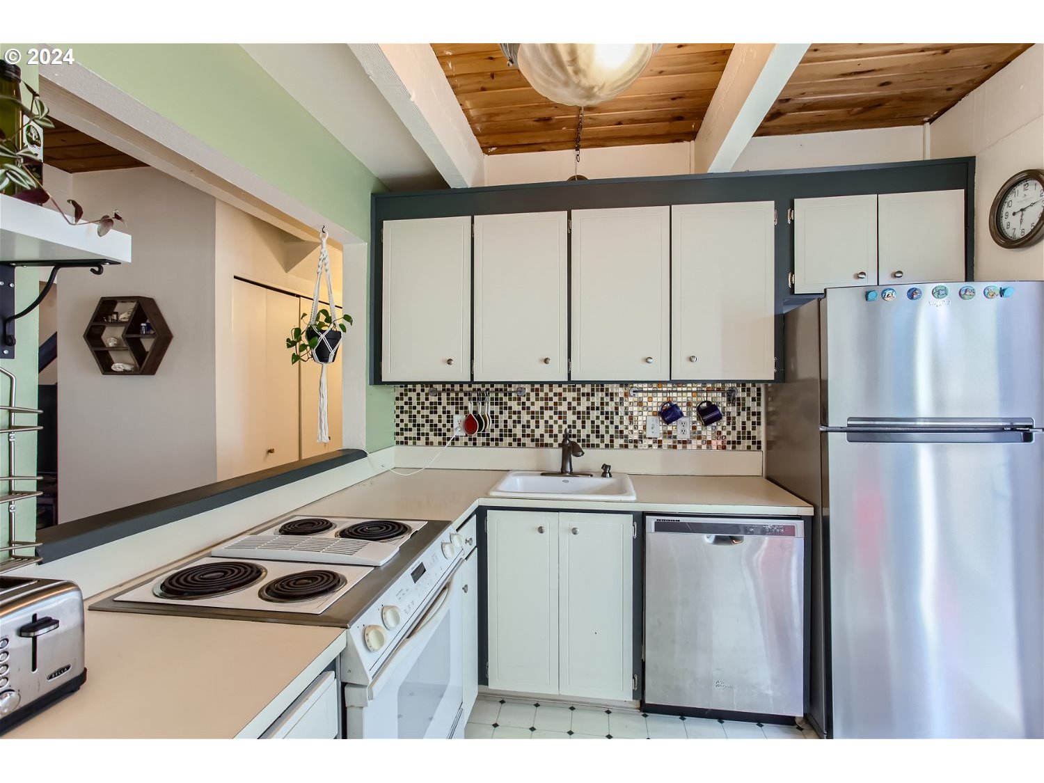 5335 Northwest Innisbrook Place Portland, OR 97229 - Photo 11 of 34 Gallery Image 11