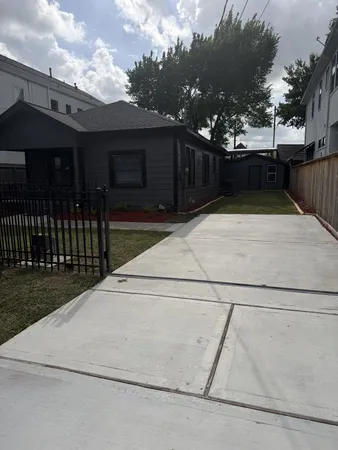 $2,550 | 1507 Laird Street, Houston, TX 77008
