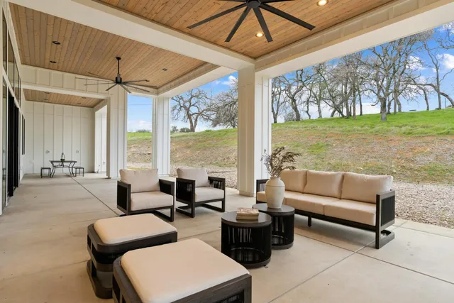 $2,300,000 | 5035 Broken Bow Lane, Rescue, CA 95672