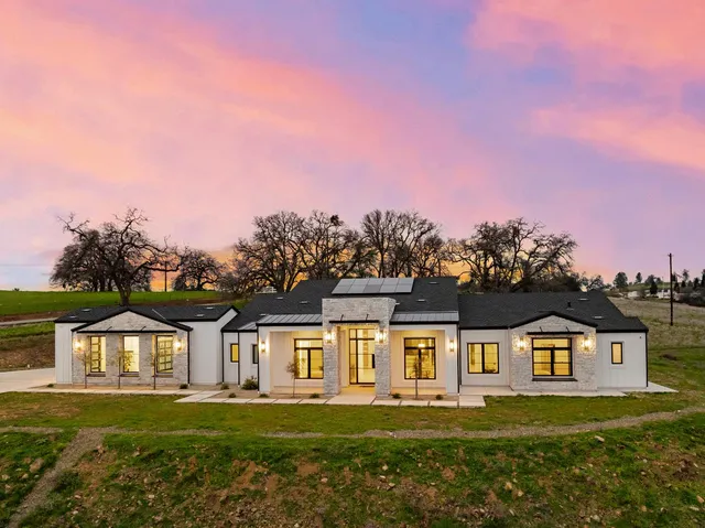 $2,300,000 | 5035 Broken Bow Lane, Rescue, CA 95672