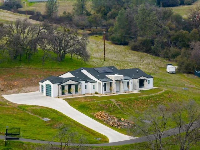 $2,300,000 | 5035 Broken Bow Lane, Rescue, CA 95672