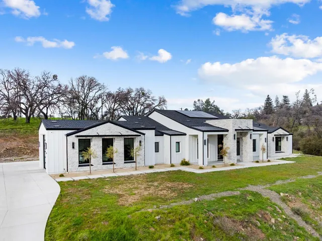 $2,300,000 | 5035 Broken Bow Lane, Rescue, CA 95672