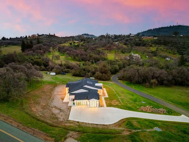 $2,300,000 | 5035 Broken Bow Lane, Rescue, CA 95672