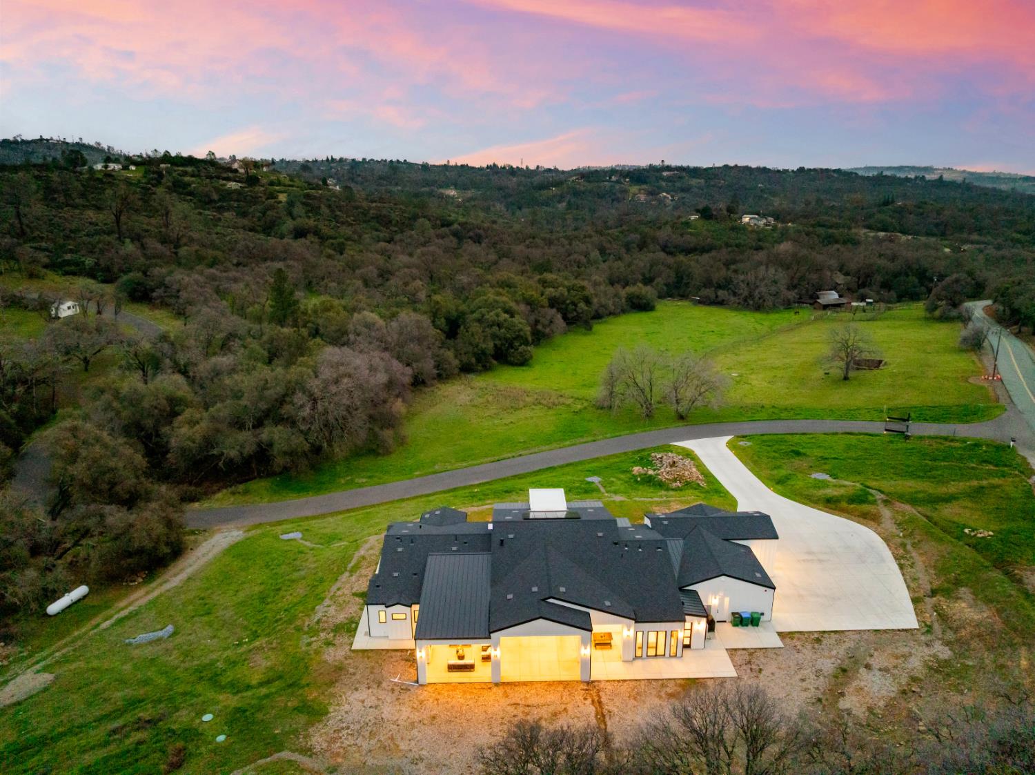 5035 Broken Bow Lane Rescue, CA 95672 - Photo 91 of 97