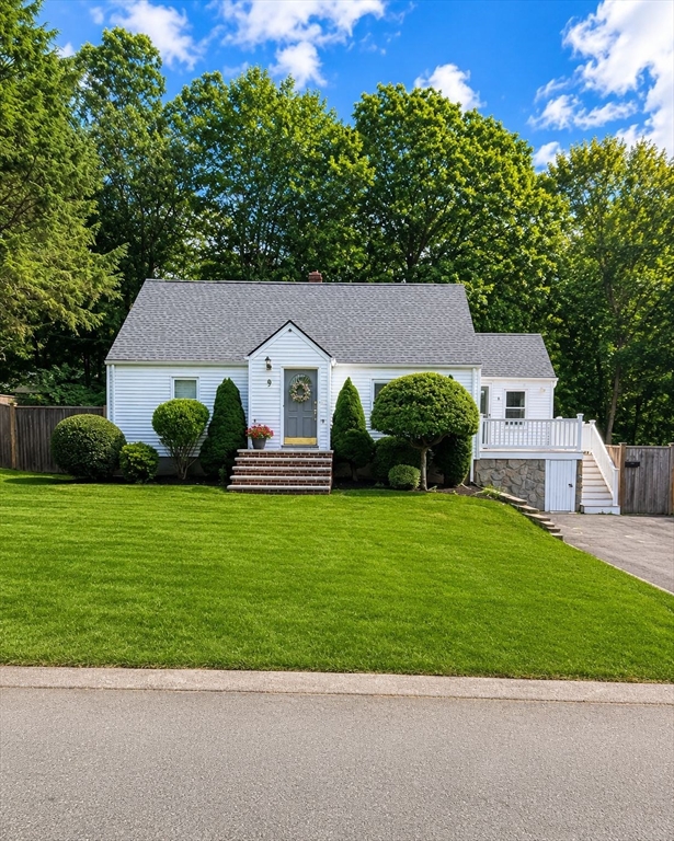 9 Guild Road Beverly, MA 01915 - Photo 1 of 33 Gallery Image 1