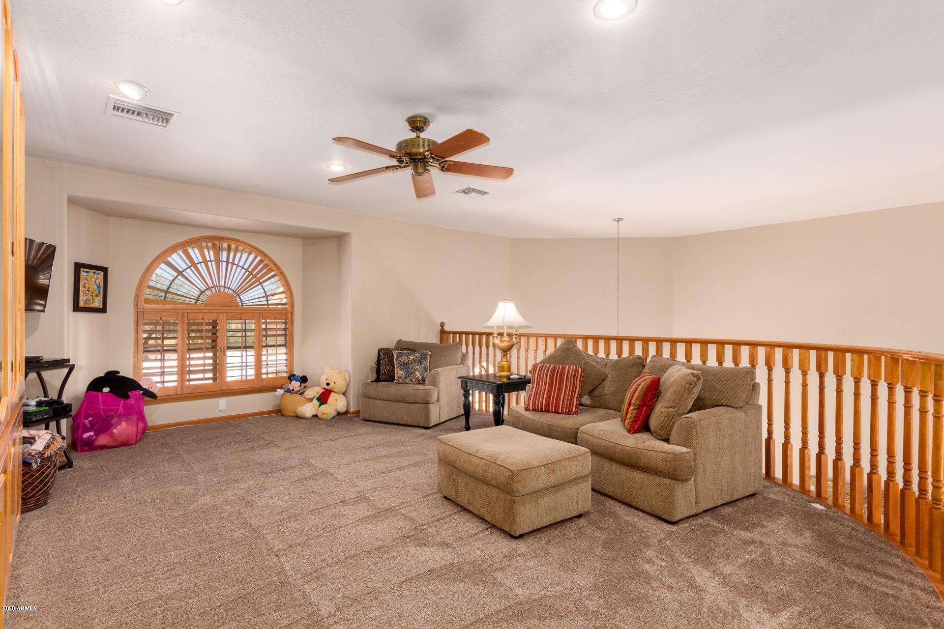 21203 South Lindsay Road Gilbert, AZ 85298 - Photo 31 of 64 Loft area