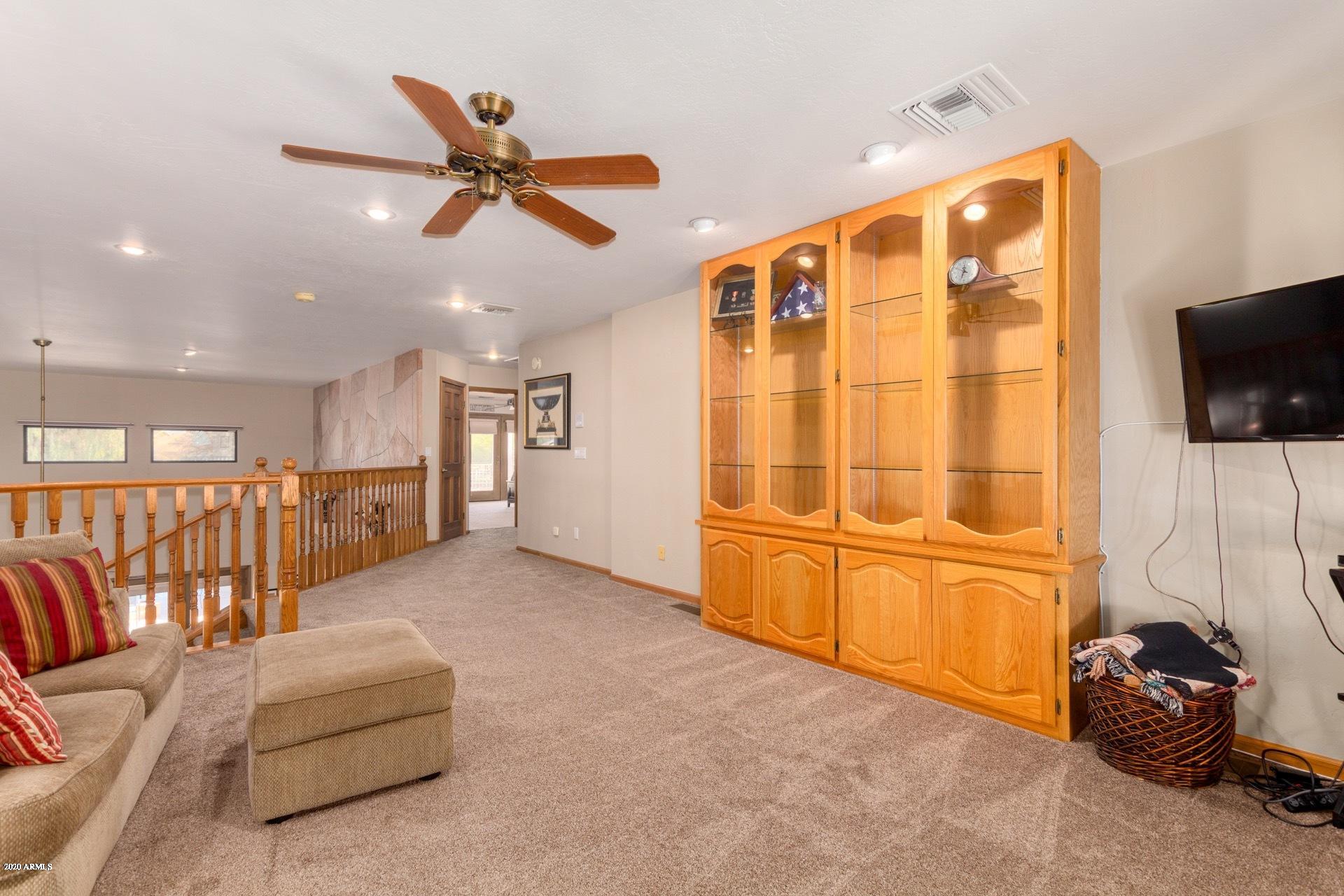 21203 South Lindsay Road Gilbert, AZ 85298 - Photo 32 of 64 Loft area