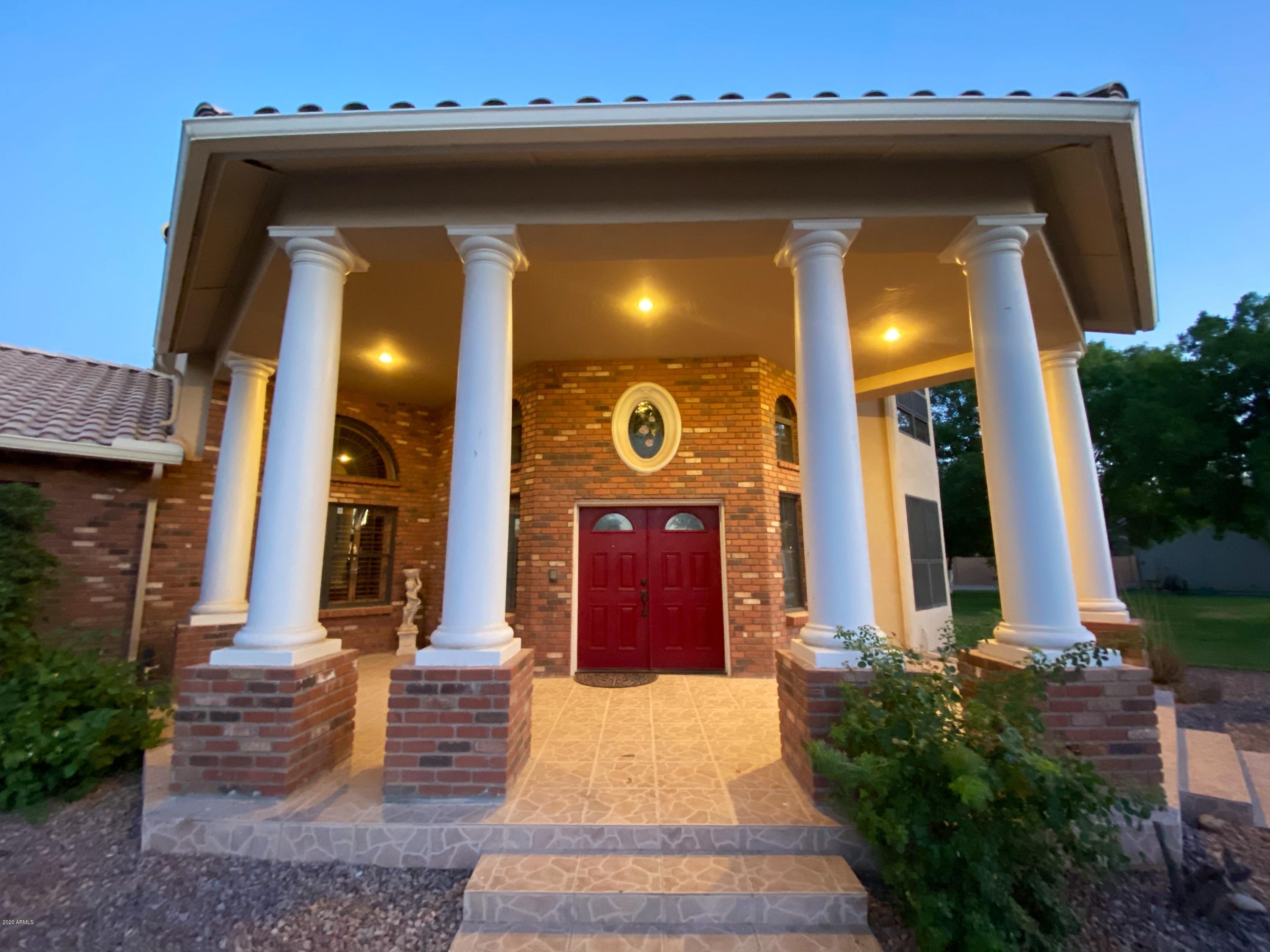 21203 South Lindsay Road Gilbert, AZ 85298 - Photo 7 of 64 A6DA8331-9A71-4530-A331-B3C733E6836D