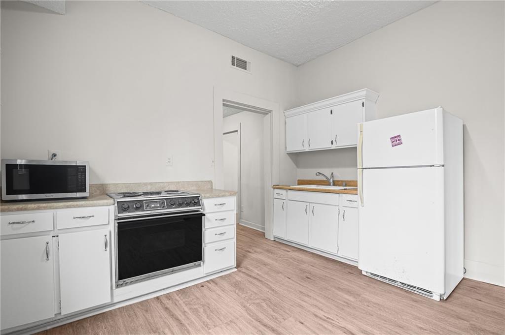 3097 East Point Street East Point, GA 30344 - Photo 9 of 33 Gallery Image 9