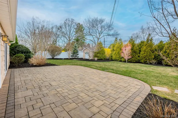 $850,000 | 9 Bowen Place, Stony Brook, NY 11790