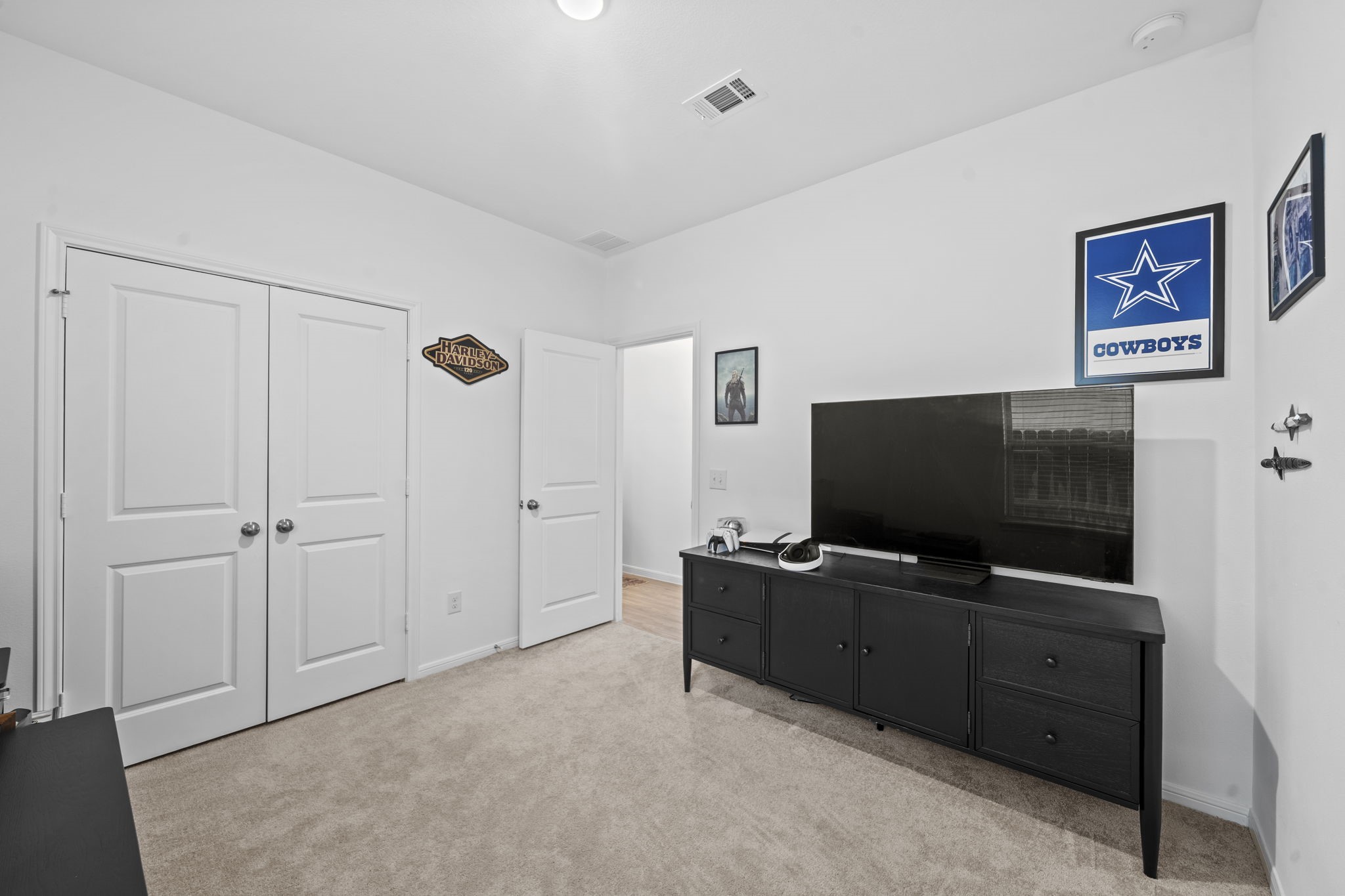 334 Maple Bark Trail Willis, TX 77378 - Photo 15 of 26 Different view of the second bedroom.