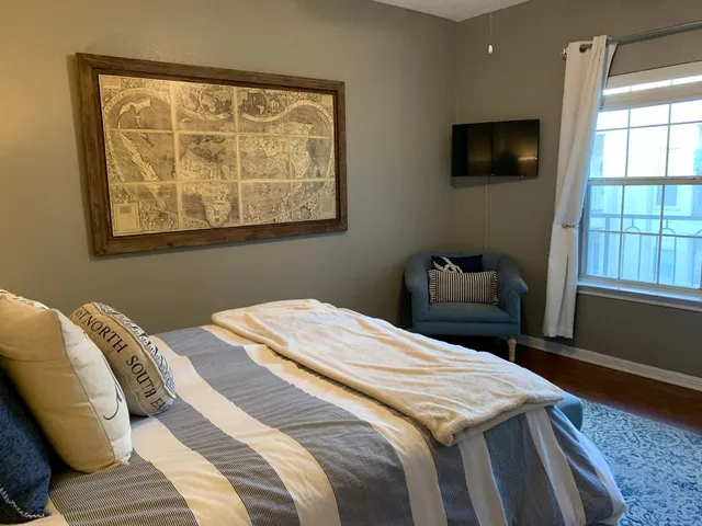 $1,890 | 3404 American Drive, Unit 3210, Lago Vista, TX 78645