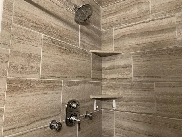 $1,890 | 3404 American Drive, Unit 3210, Lago Vista, TX 78645