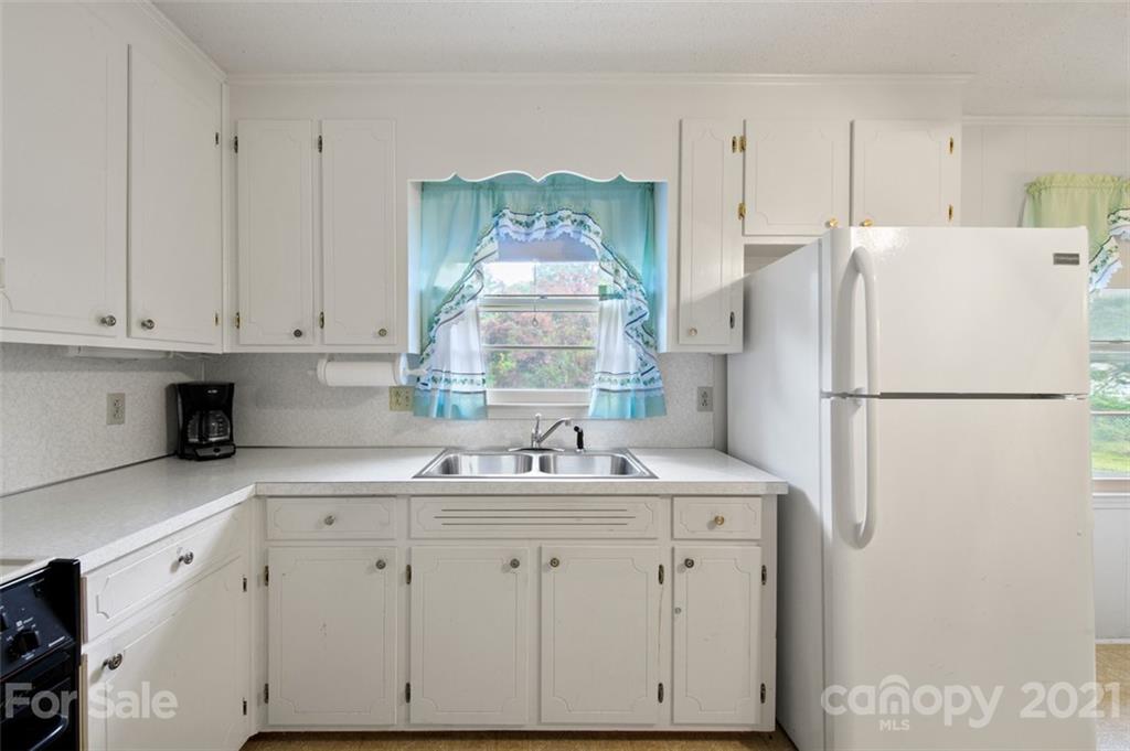 6008 Potter Road, Unit 7 Matthews, NC 28104 - Photo 12 of 27 Gallery Image 12