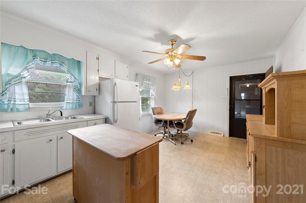 6008 Potter Road, Unit 7 Matthews, NC 28104 - Photo 7 of 27 Gallery Image 7