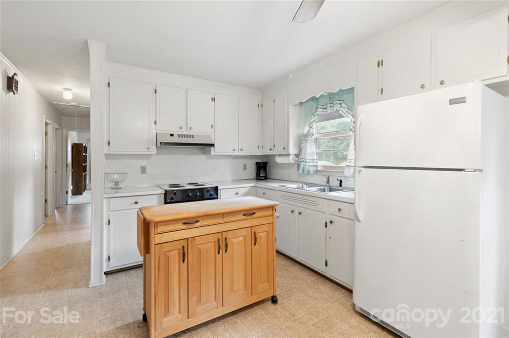 6008 Potter Road, Unit 7 Matthews, NC 28104 - Photo 8 of 27 Gallery Image 8