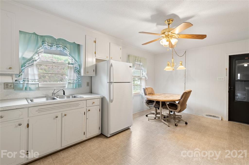 6008 Potter Road, Unit 7 Matthews, NC 28104 - Photo 10 of 27 Gallery Image 10