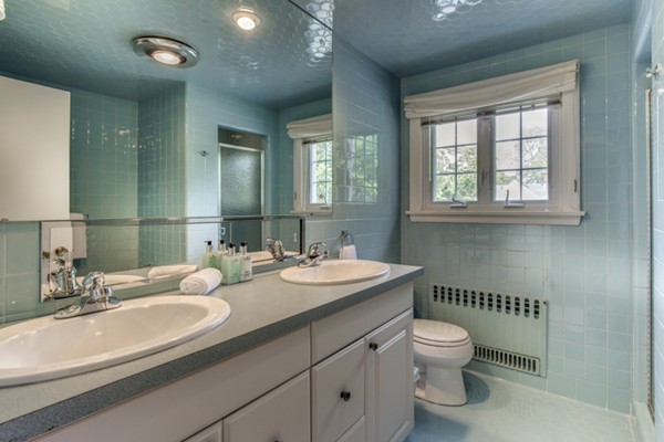 2 Sheldon Road Marblehead, MA 01945 - Photo 22 of 30