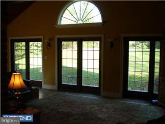 3 Lake Road Thornton, PA 19373 - Photo 10 of 12 Great Room