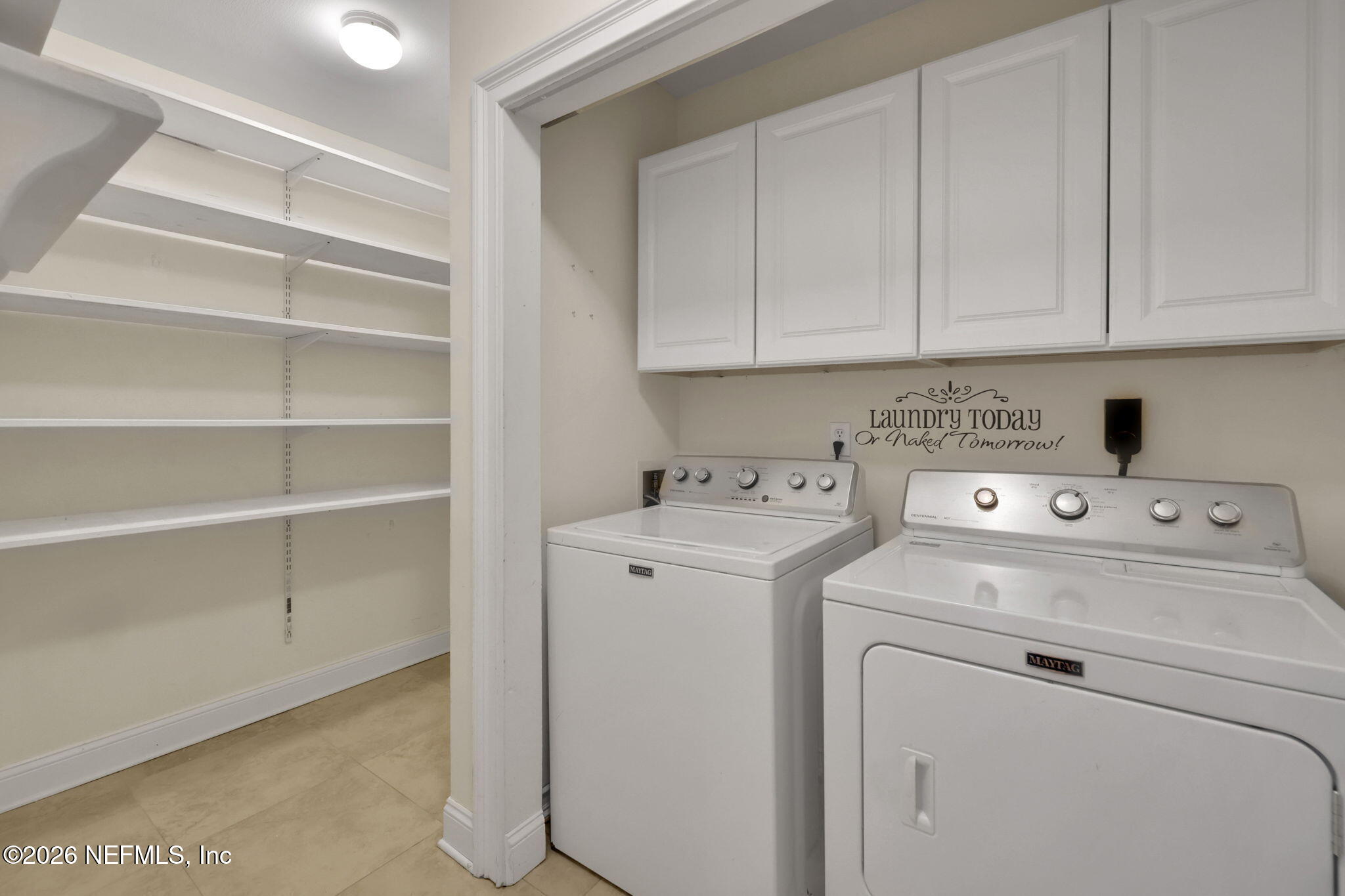1536 Harbor Oaks Road Jacksonville, FL 32207 - Photo 14 of 23 Laundry
