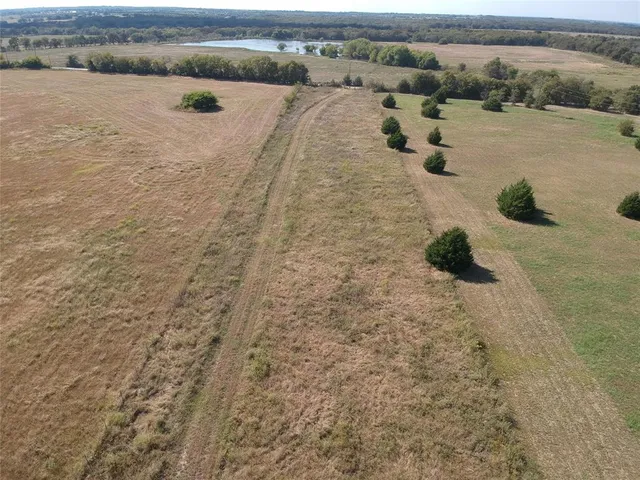 a view of an empty room and outdoor space