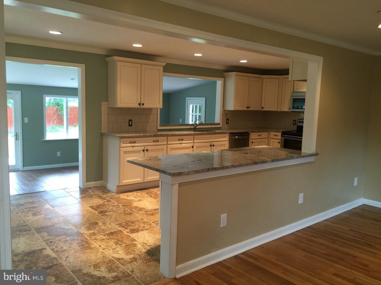 1370 Eddowes Road Warminster, PA 18974 - Photo 11 of 25 Gallery Image 11