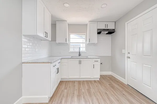 $1,575 | 6715 Victoria Street, Unit A, Houston, TX 77020