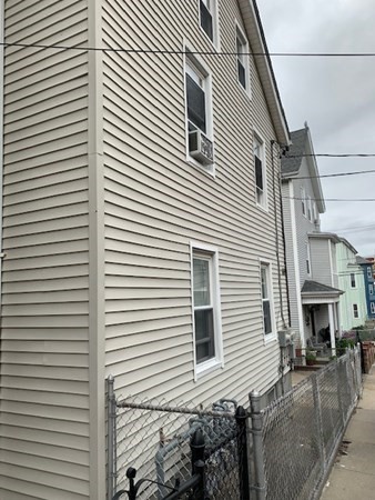 69 Grant Street Fall River, MA 02721 - Photo 3 of 10