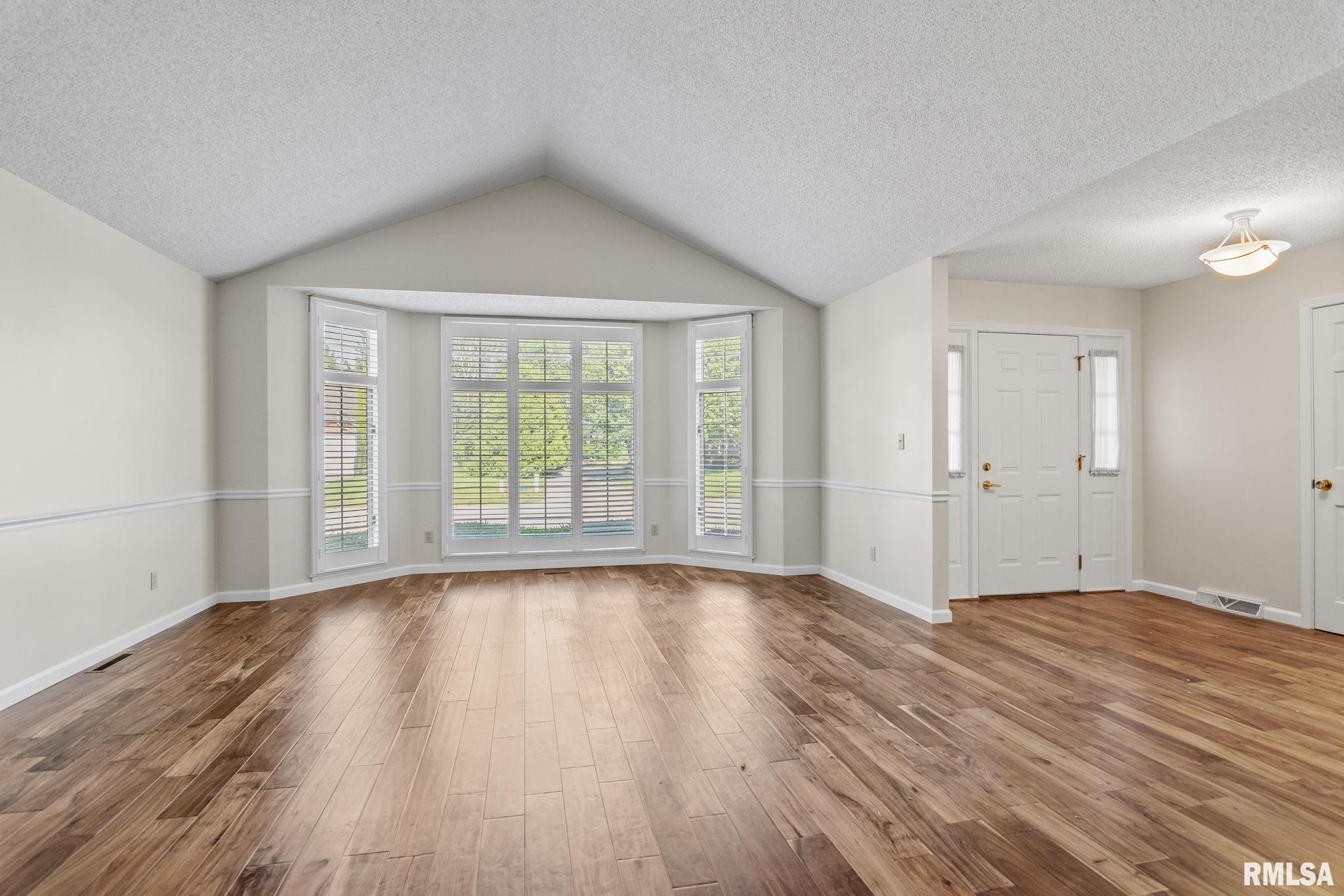 4705 Wildcat Run Springfield, IL 62711 - Photo 5 of 55