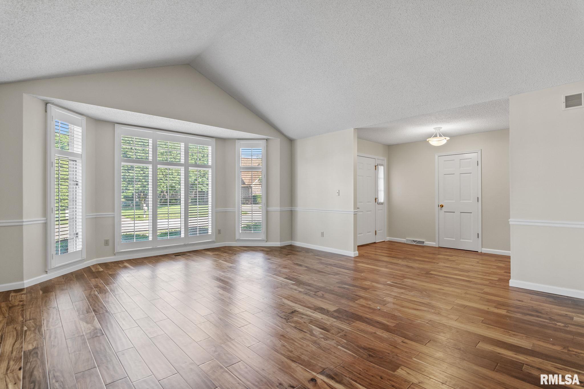 4705 Wildcat Run Springfield, IL 62711 - Photo 6 of 55