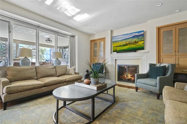 $1,725,000 | 5586 East Mineral Lane, Centennial, CO 80122