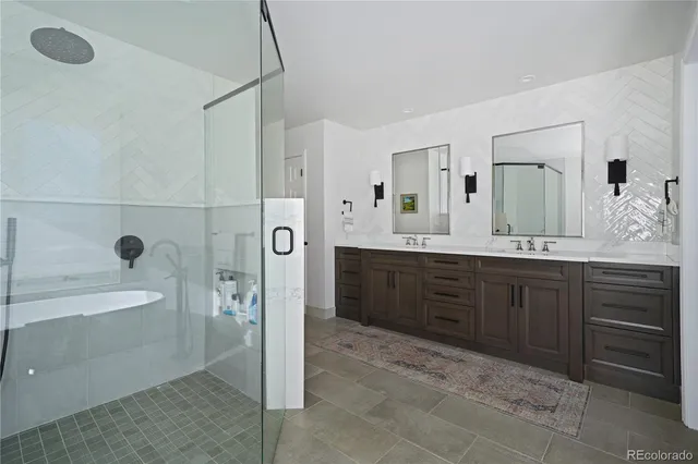 $1,725,000 | 5586 East Mineral Lane, Centennial, CO 80122