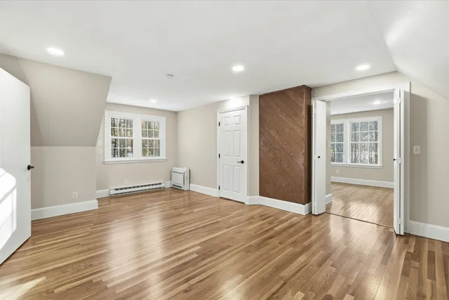 $700,000 | 34 Hitching Post Lane, Bedford, NH 03110