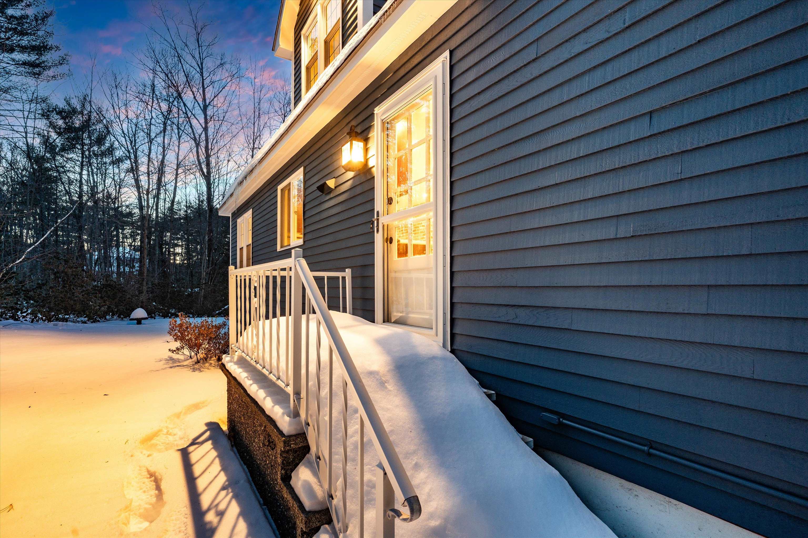 34 Hitching Post Lane Bedford, NH 03110 - Photo 32 of 39