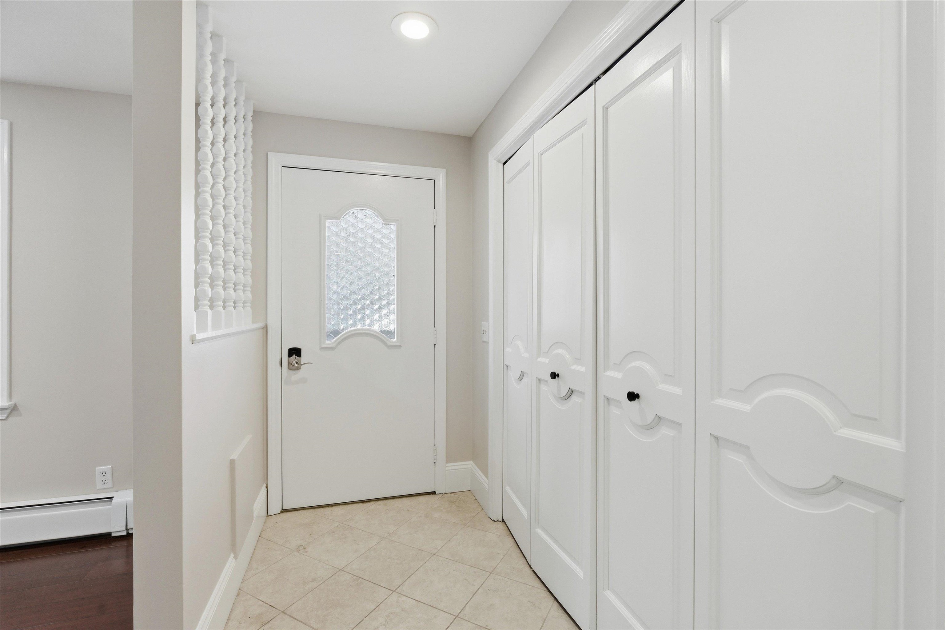 34 Hitching Post Lane Bedford, NH 03110 - Photo 4 of 39