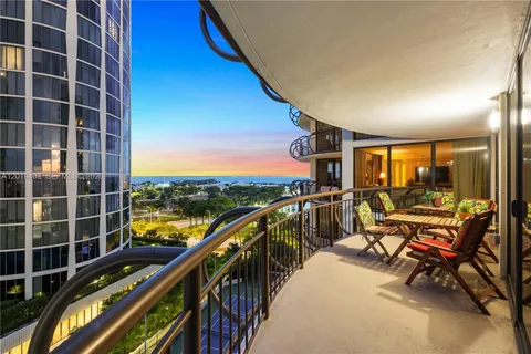 $1,750,000 | 2843 South Bayshore Drive, Unit 11F, Miami, FL 33133