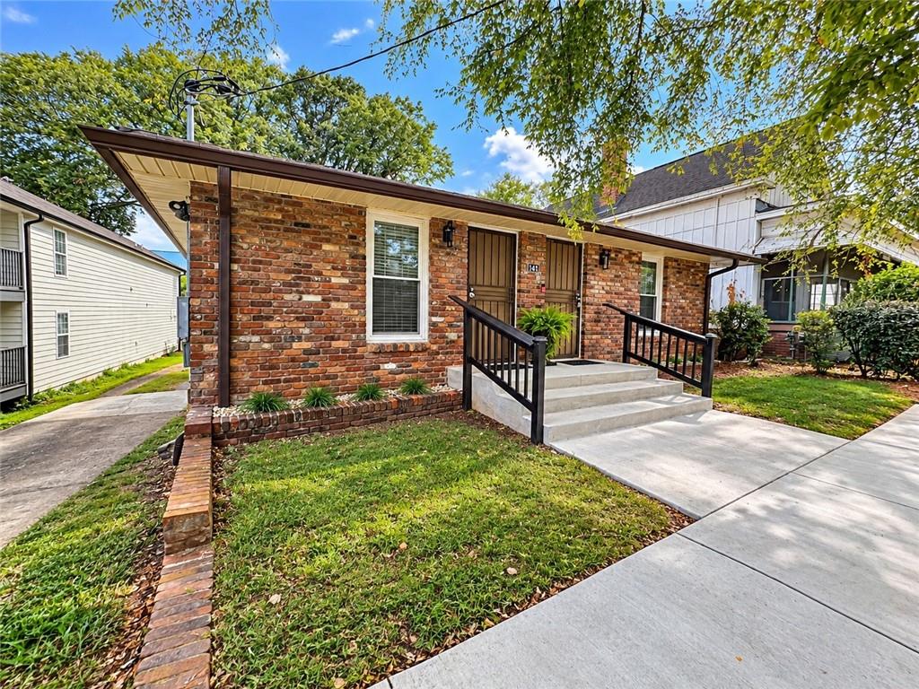 141 Walnut Street Southwest Atlanta, GA 30314 - Photo 1 of 22 Gallery Image 1