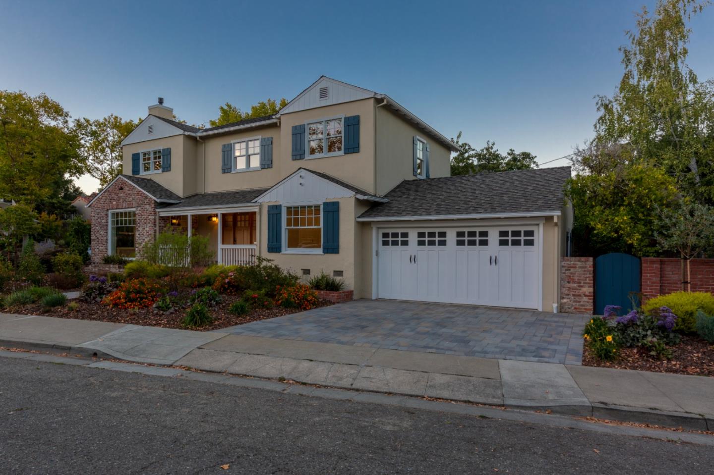 1001 Harvard Road San Mateo, CA 94402 - Photo 48 of 54 a front view of a house with garden