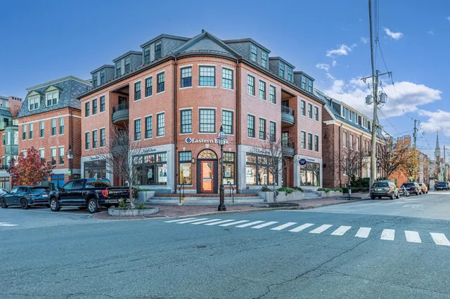 $3,950,000 | 137 Daniel Street, Unit D302, Portsmouth, NH 03801