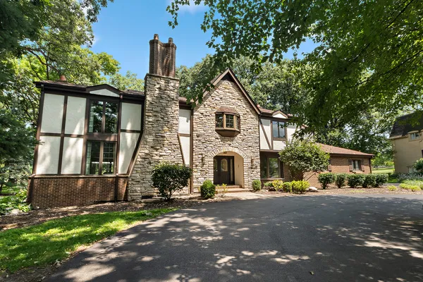 $799,900 | 515 Aberdeen Road, Frankfort, IL 60423