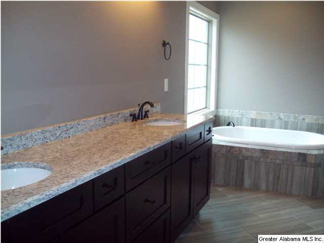 409 North Highland Ridge Lane, Unit 20 Chelsea, AL 35043 - Photo 17 of 32