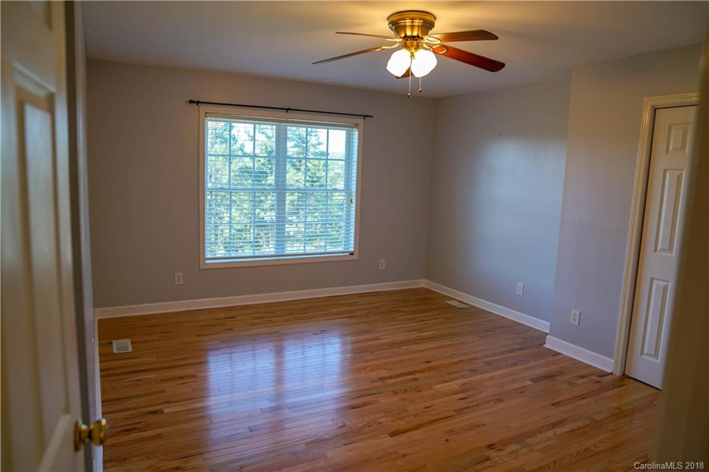 215 Roberts Road Blacksburg, SC 29702 - Photo 13 of 18